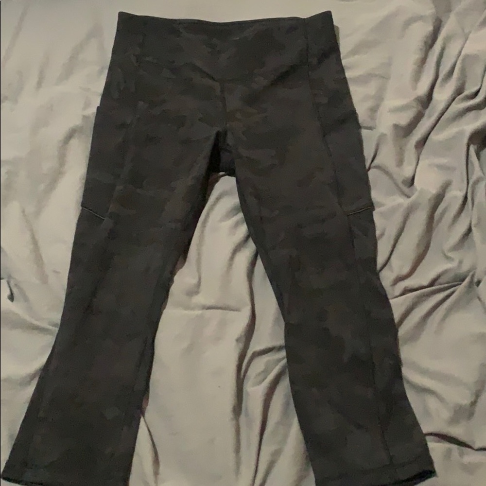 Camo speed up crops lightly worn